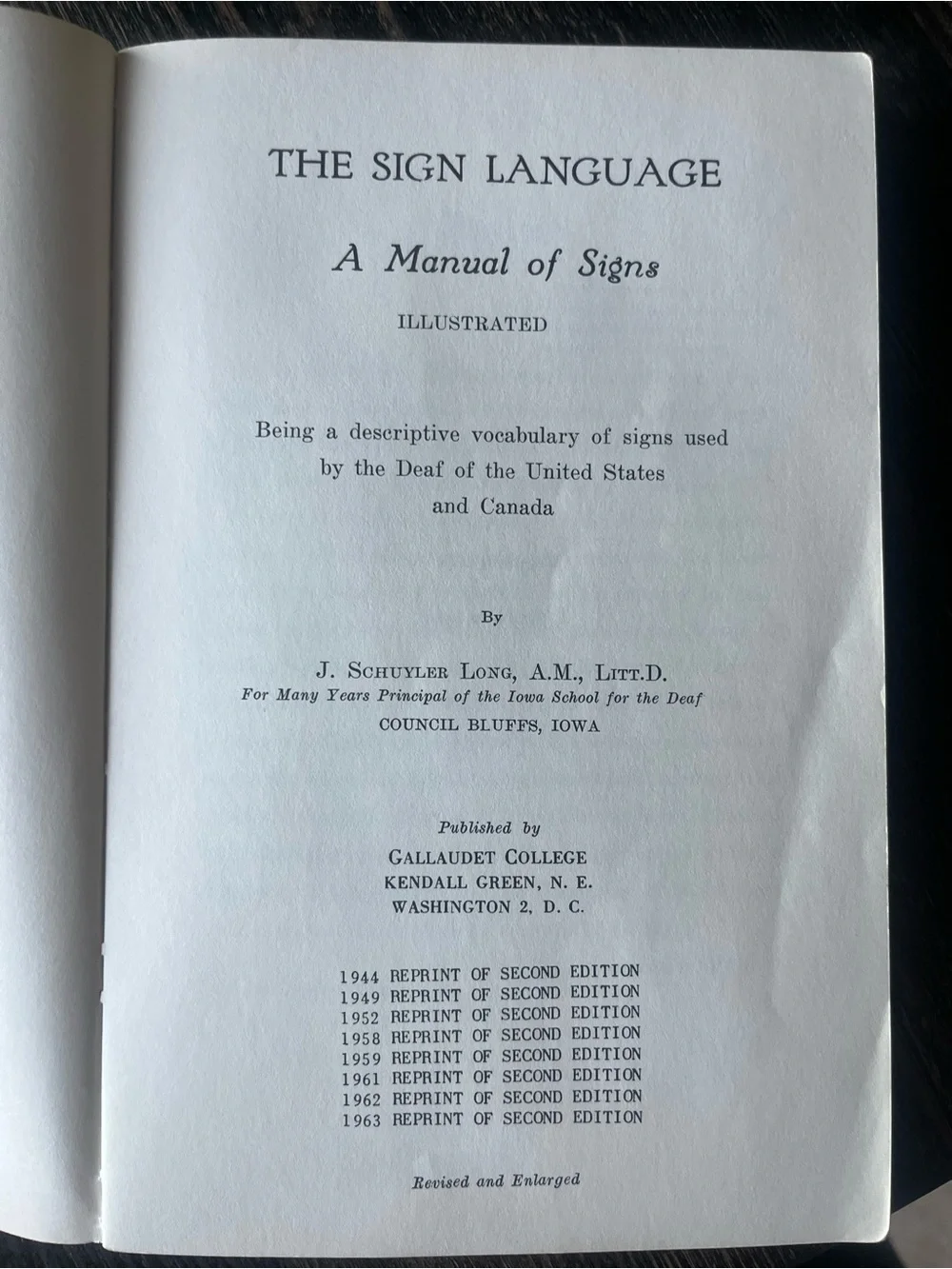 The Sign Language: A Manual of Signs - Paperback book